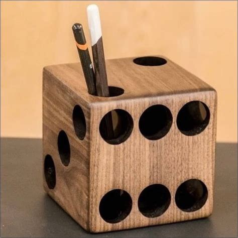 Easy Lathe Projects .